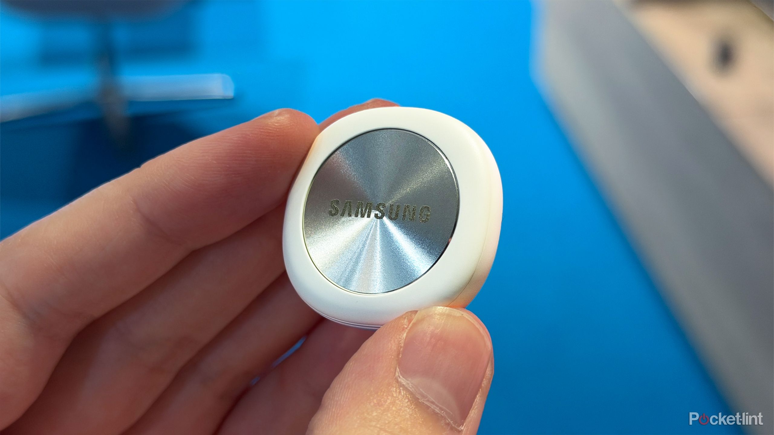 Samsung's new SmartTag 3 looks a lot like an AirTag