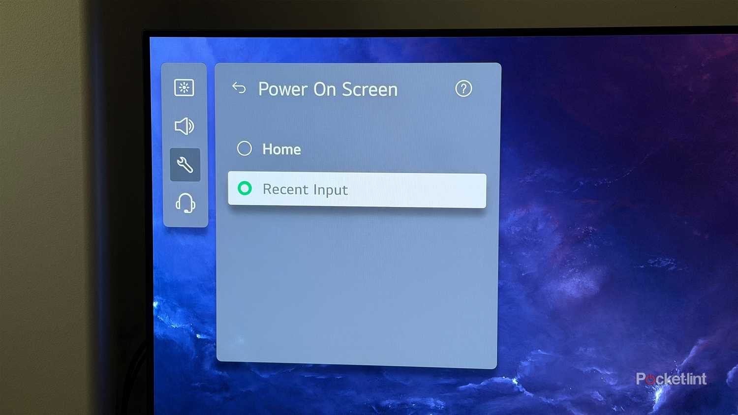 LG TV Power On Screen option.