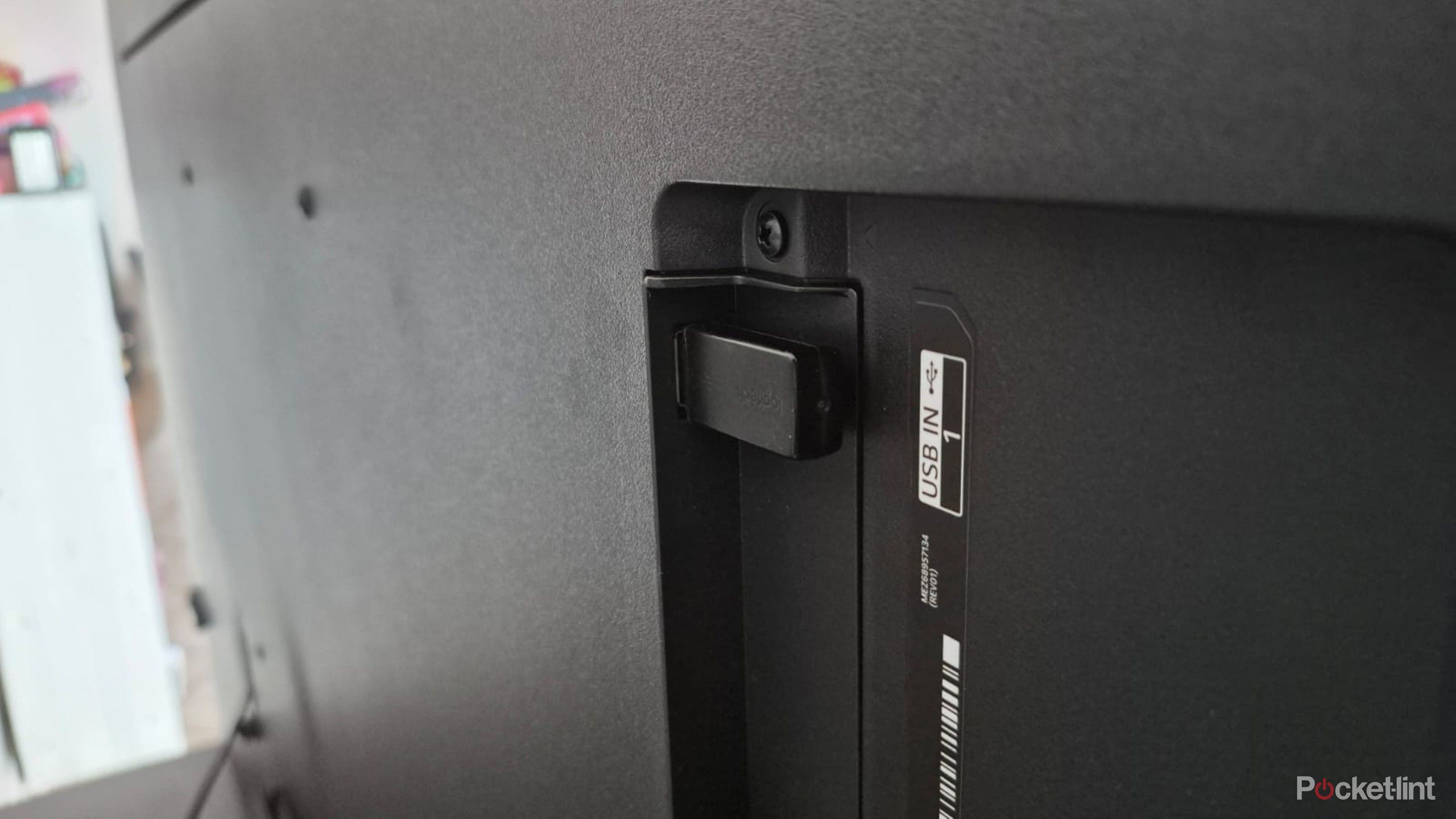 Your TV’s USB port can do 4 amazing things