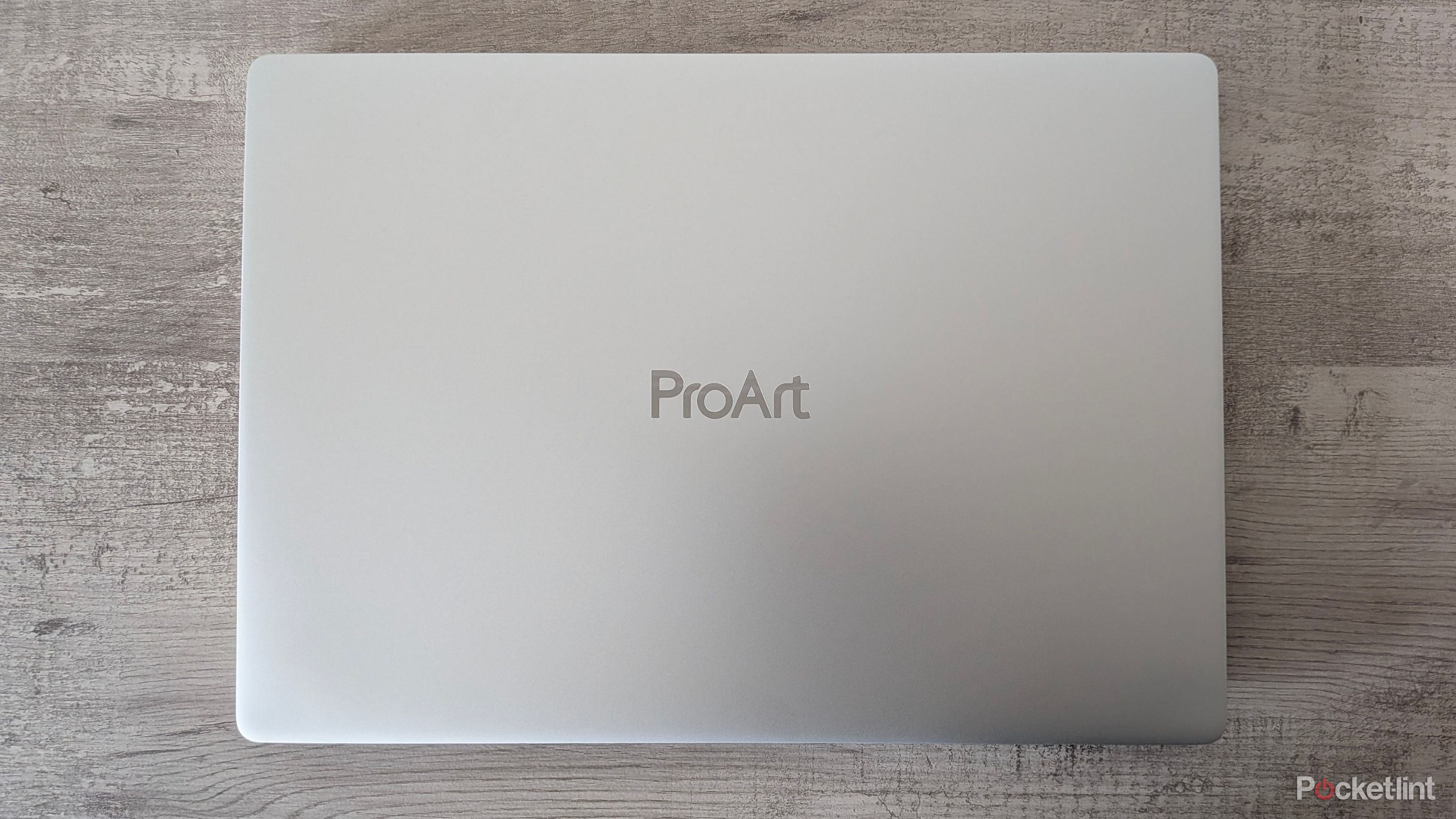 Asus ProArt P14 beauty 10