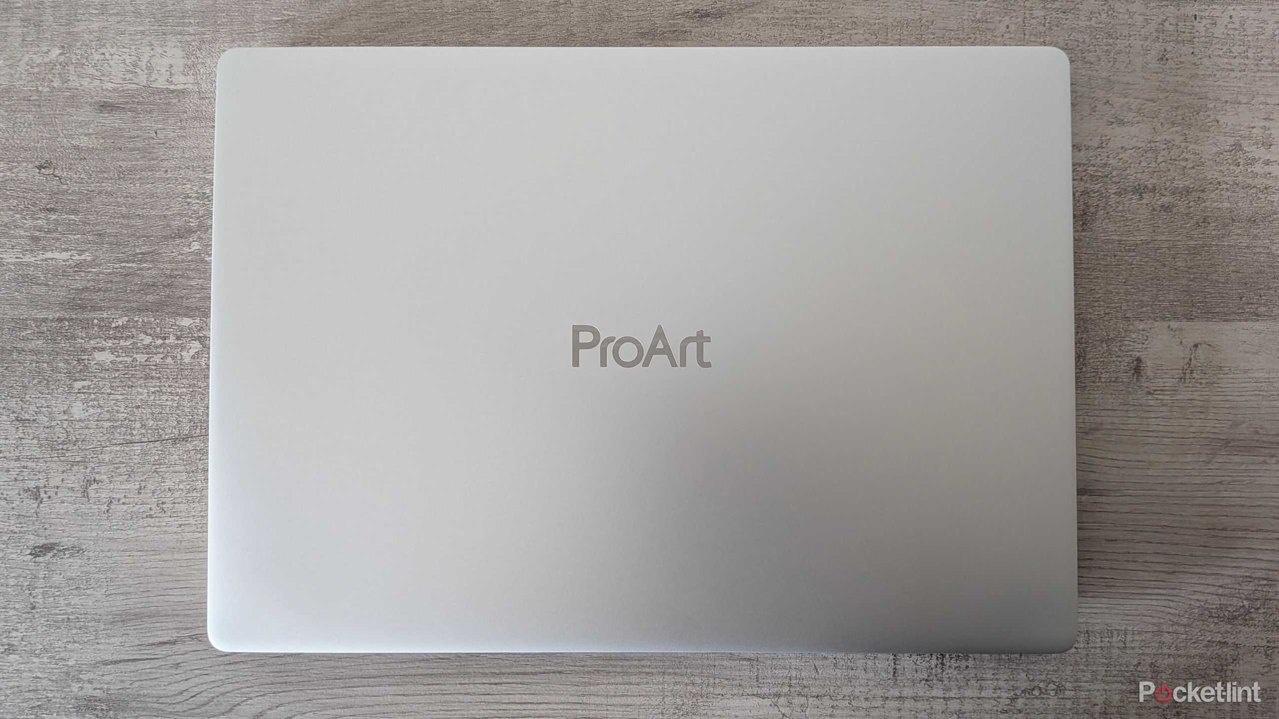 Asus ProArt P14 beauty 10