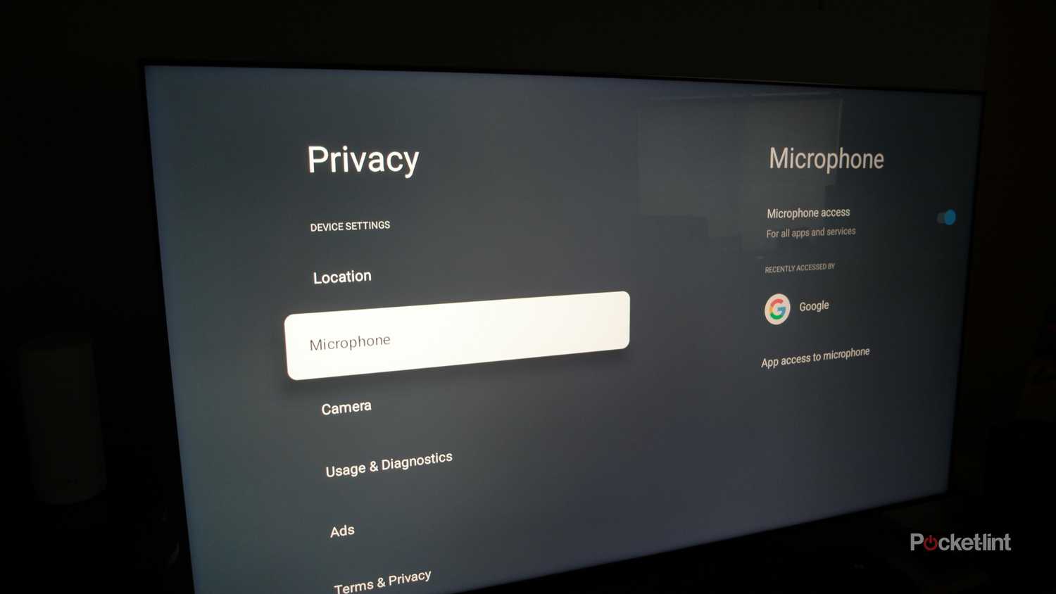 tcl-qm7L-gemini-privacy-microphone