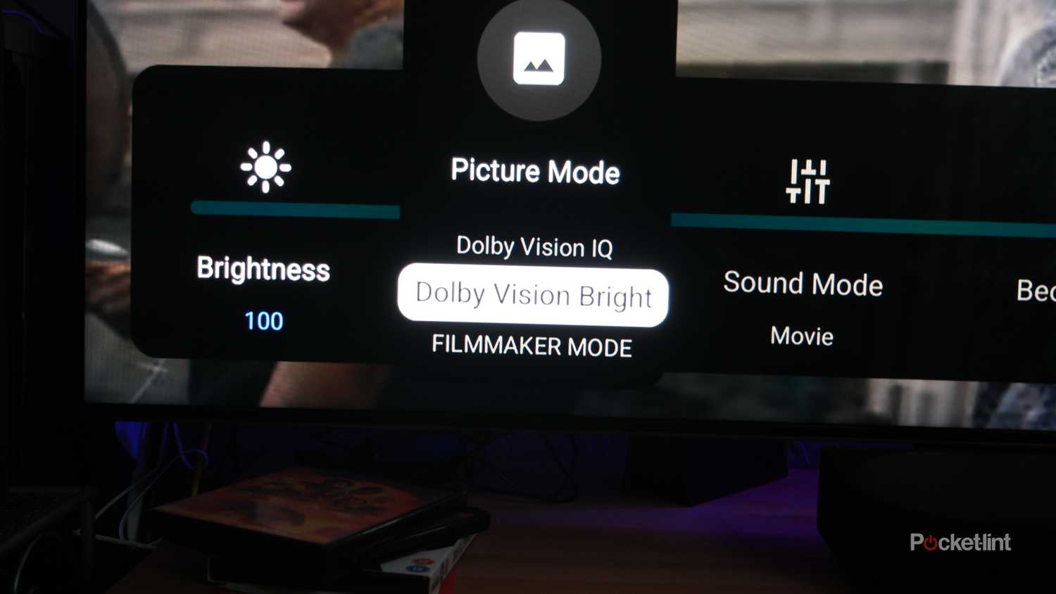 TCL QM7L Quick switch settings shown at the bottom of the screen