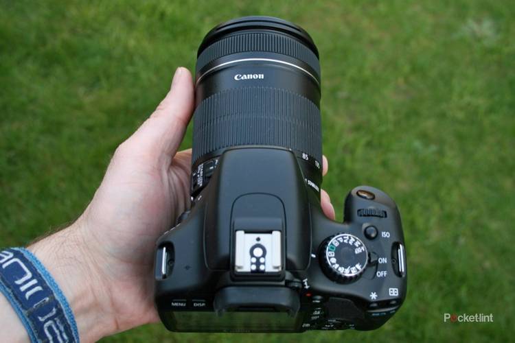 Canon EOS550D + レンズ3本 + その他 Canon EOS550D + レンズ3本 + その他