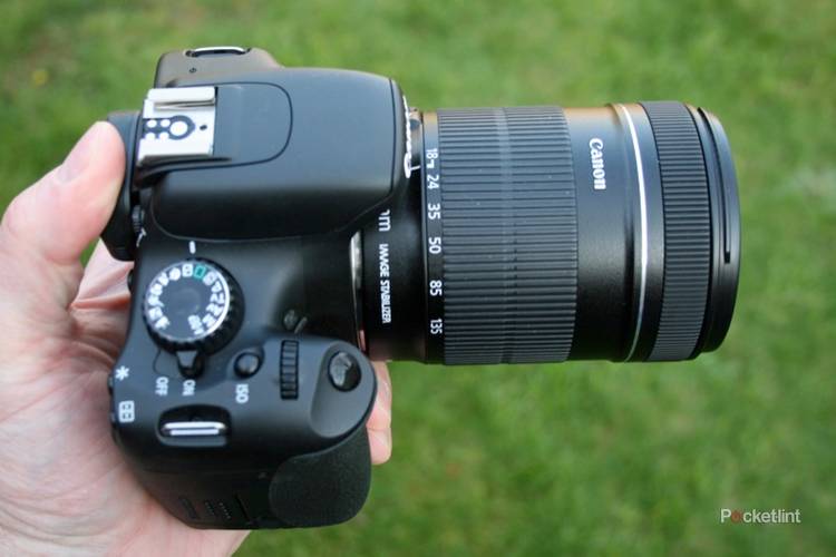 Canon EOS 550D DSLR camera