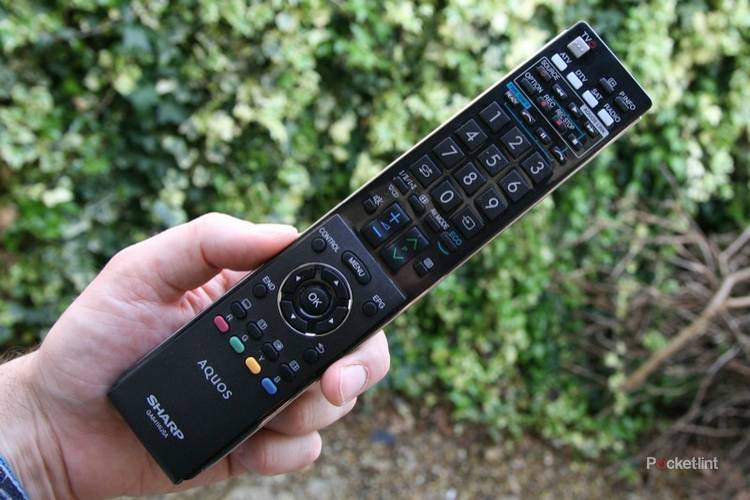 Sharp Aquos Quattron LC-46LE821E television