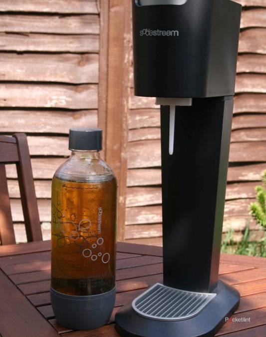 SodaStream Genesis G100 drinks maker