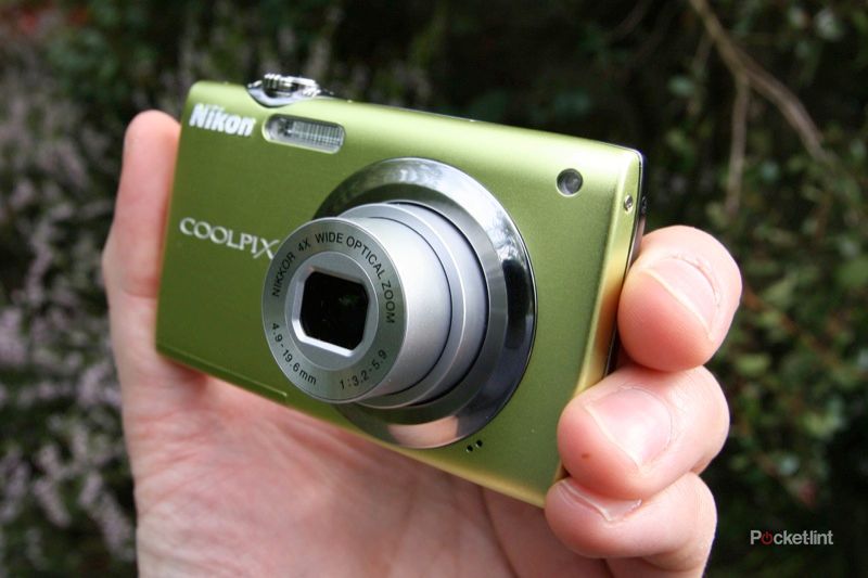 ニコン Nikon COOLPIX S3000 シルバー バッテリー付き 【公式