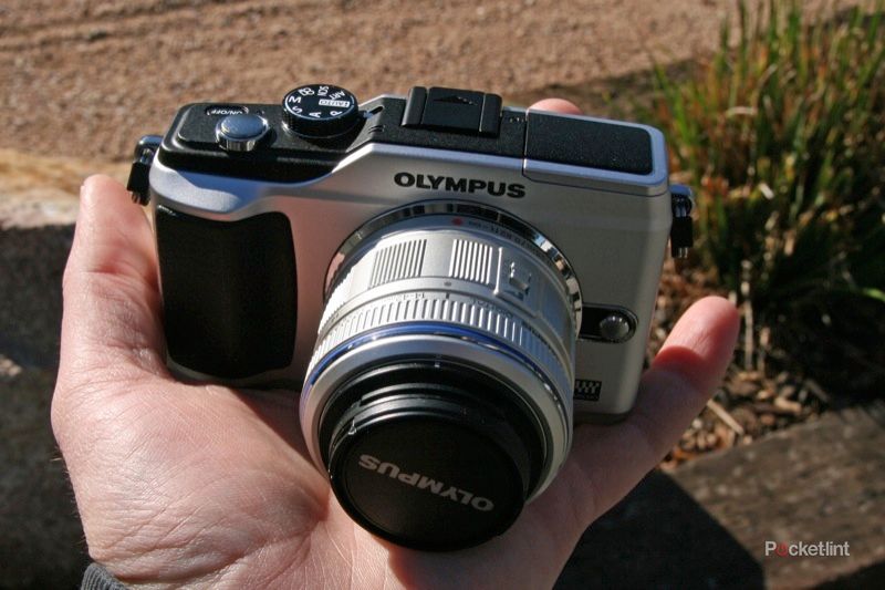 OLYMPUS - ＯＬＹＭＰＵＳ　Ｅ－ＰＬ２ Olympus E-PL2 PEN Camera with 14-42mm Lens