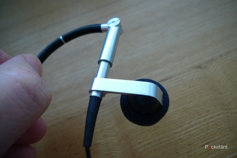 イヤホン Bang&Olufsen Earphones A8 Bang & Olufsen Earphones A8 Wired Black/Alum Balanced sound
