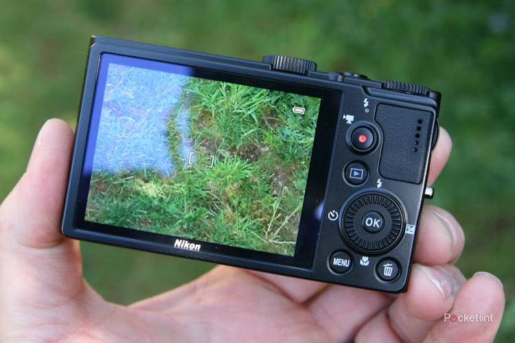 72401-cameras-review-nikon- 