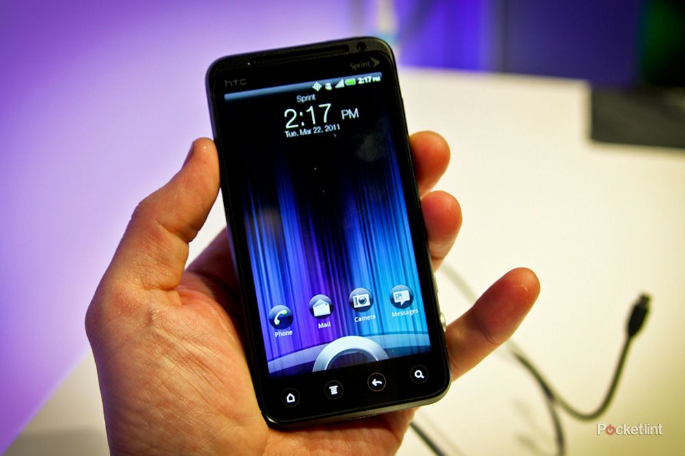 72501-phones-review-htc-evo-
