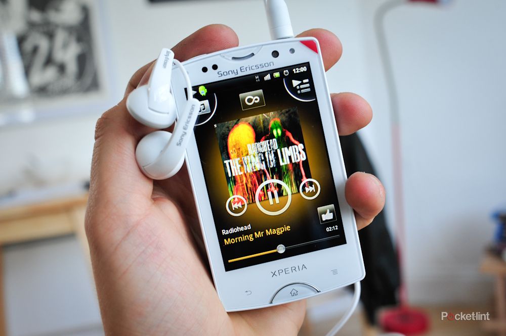 72522-phones-review-sony-
