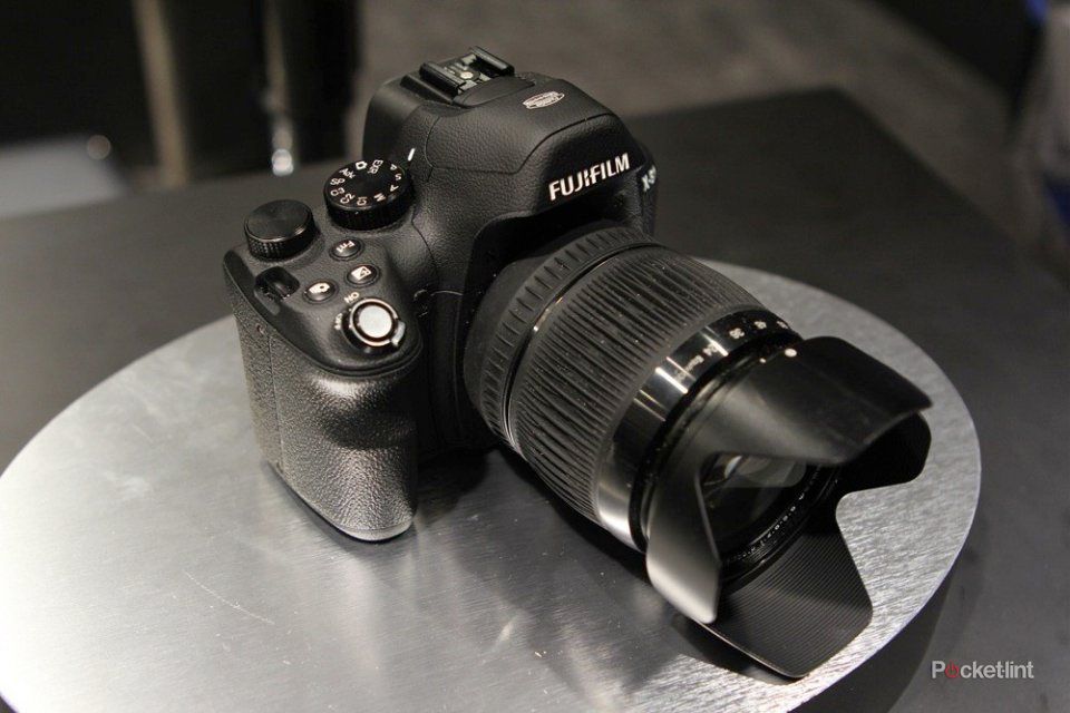Fujifilm X-S1