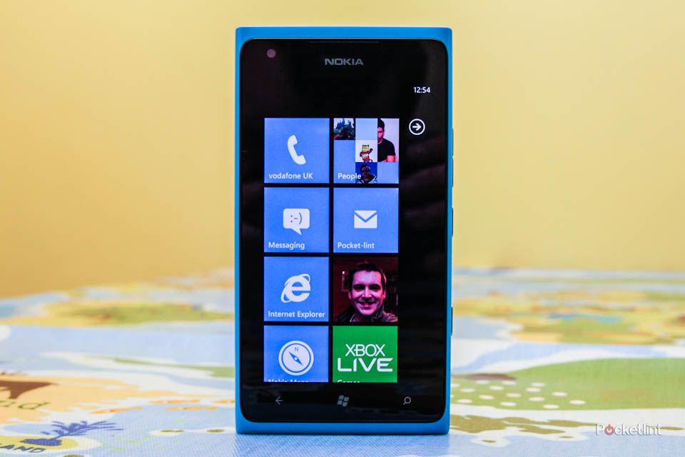 72831-phones-review-nokia-