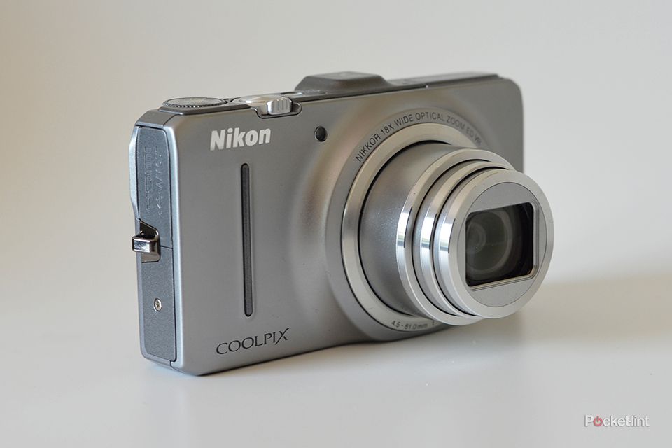 72853-cameras-review-nikon-