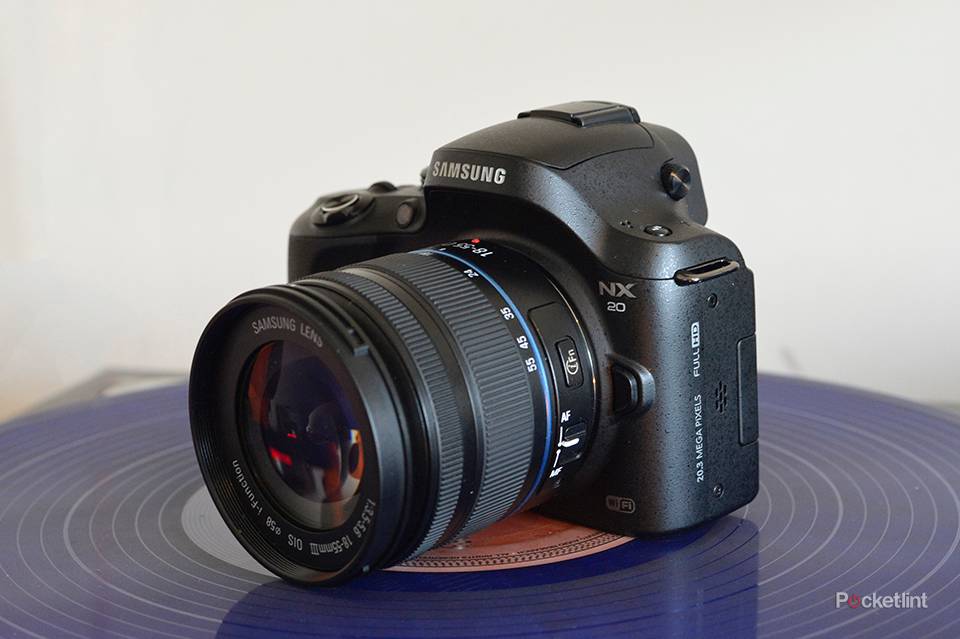 Samsung NX20