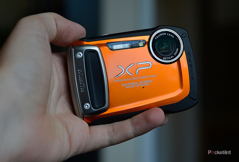 72902-cameras-review-fujifilm-