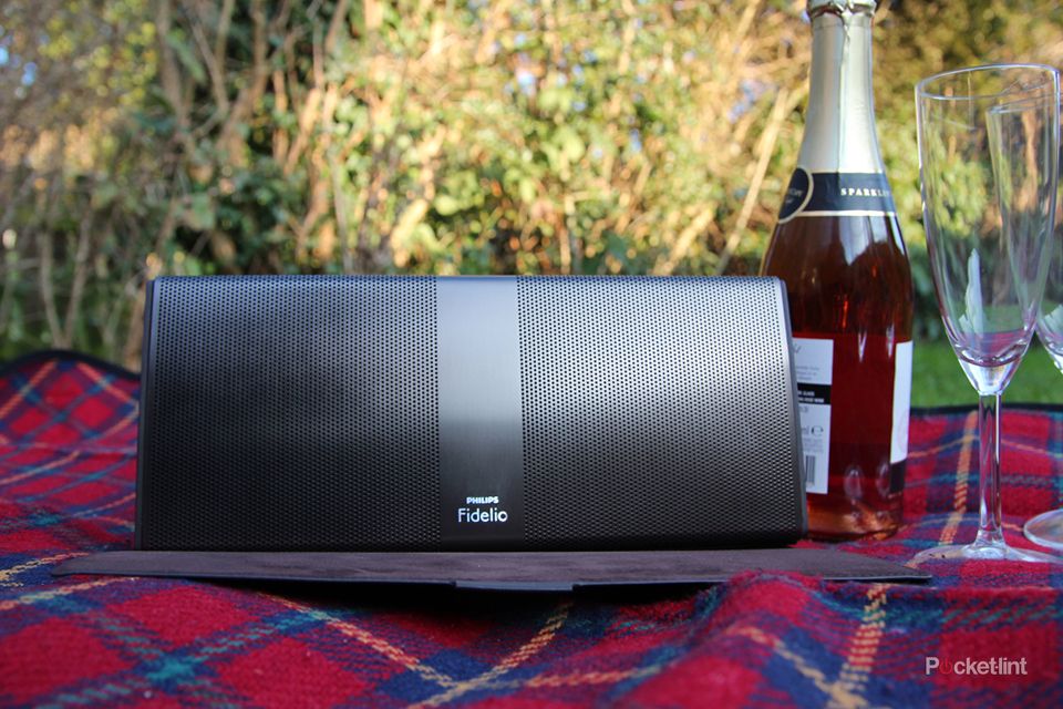 Philips Fidelio P9